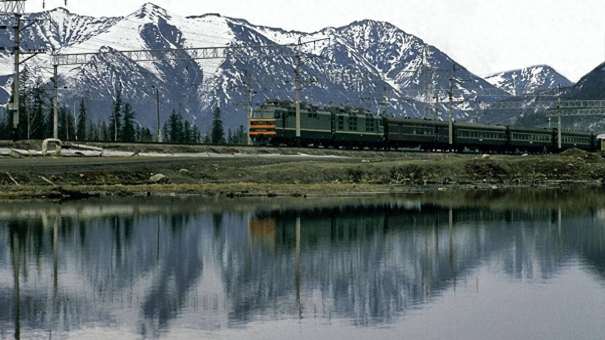俄专家有个大胆想法，提议建一条中美俄跨洲际铁路，把三国团结起来！