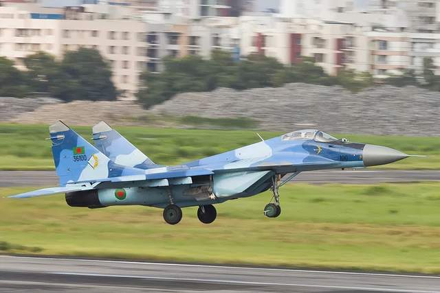 突然到来的惊喜?孟加拉国表示要22亿美元购买20架歼-10CE?