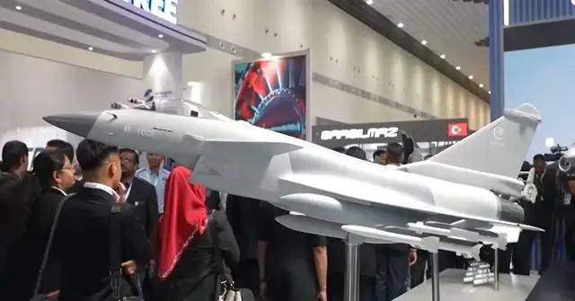 突然到来的惊喜?孟加拉国表示要22亿美元购买20架歼-10CE?