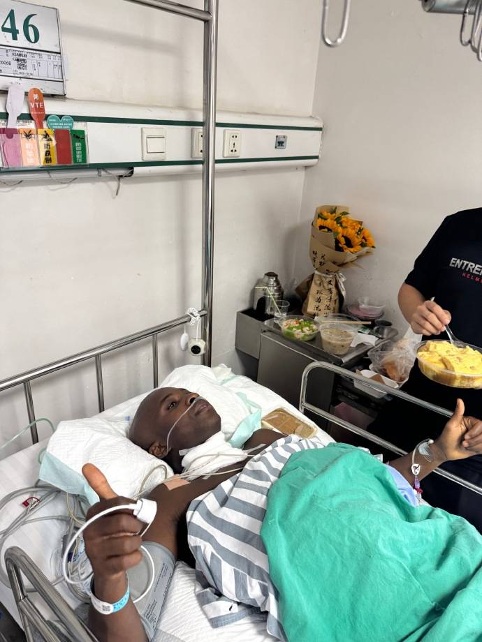 广西平果官方:向外援重伤事件中所有伸出援手的单位和个人致谢